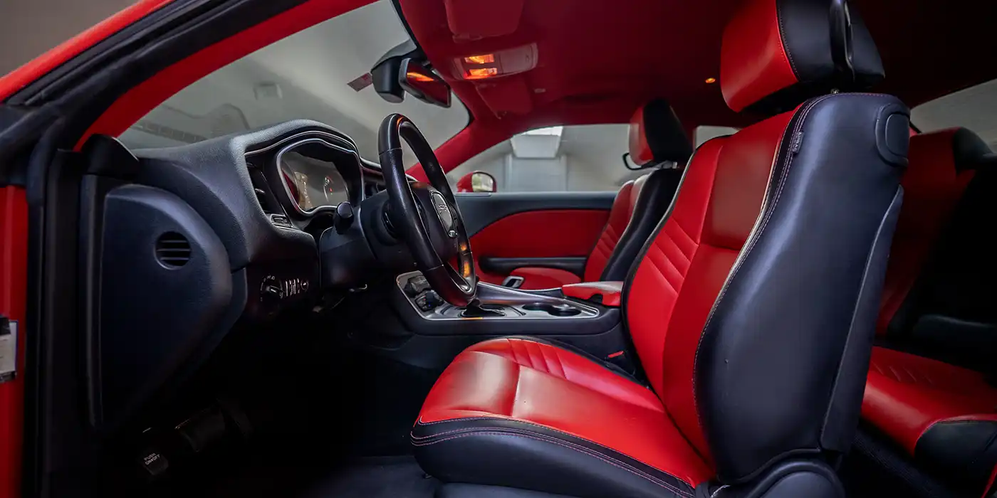 Dodge Challenger Interior front seats